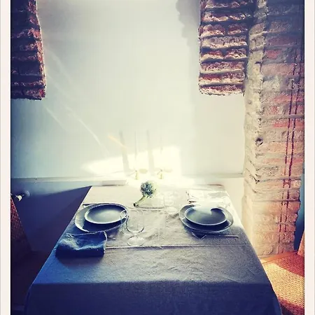 Hideaway Biennale * Venedig