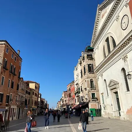 Lägenhet Hideaway Biennale