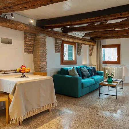 Hideaway Biennale * 威尼斯